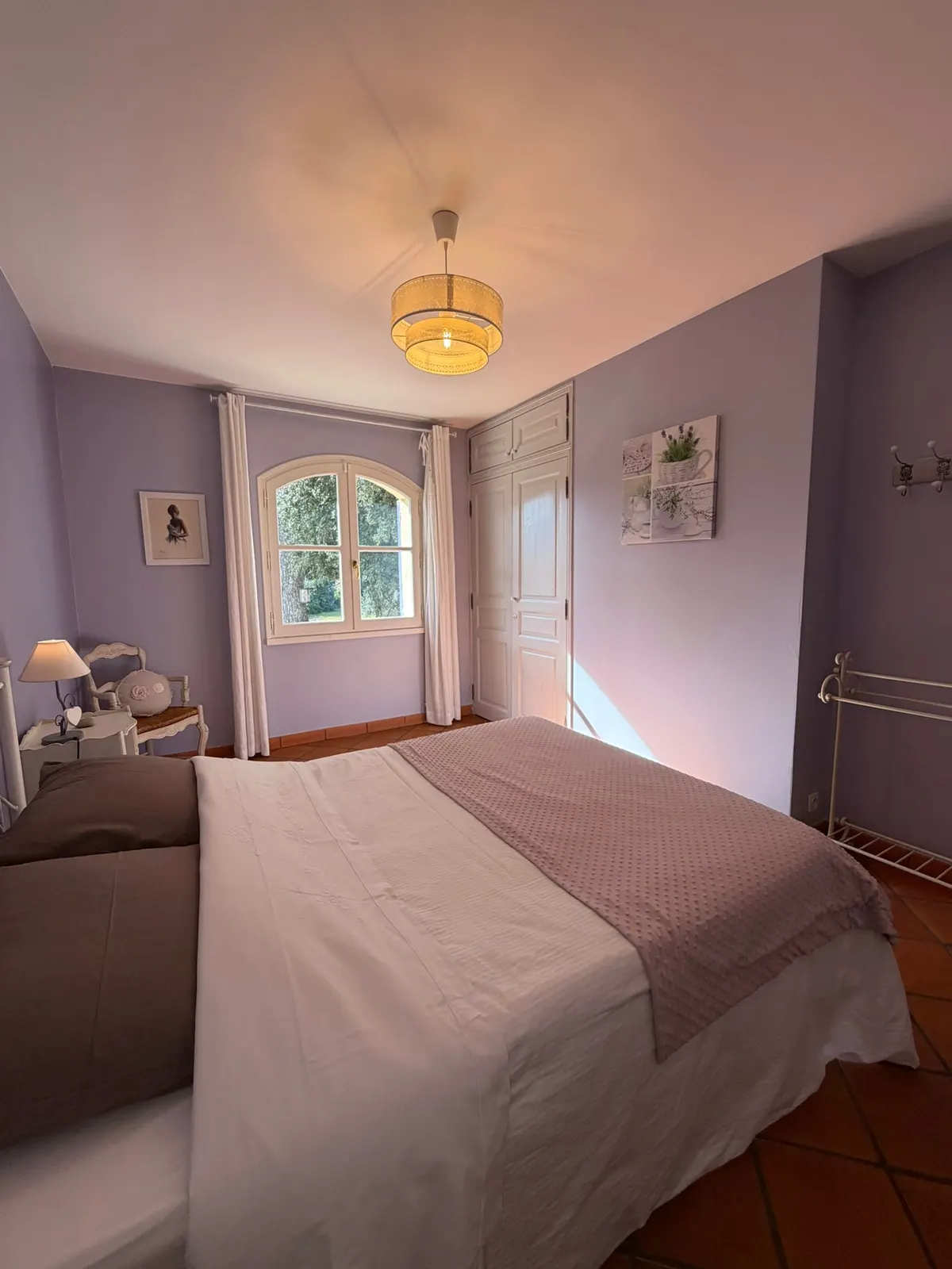 La Pinède Bleue: Mas provençal avec piscine & jardin calme