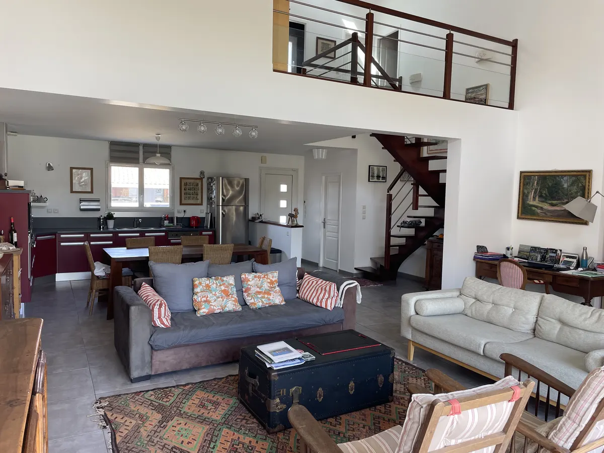 Maison aux portes de Bordeaux proche Bassin Arcachon piscine SPA jardin