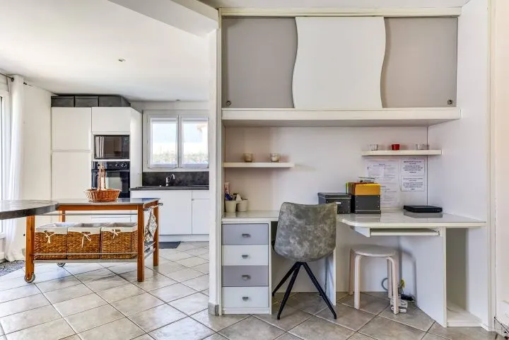 UNE PAUSE DANS LE SUD maison familiale, piscine,98m2