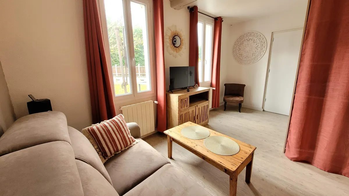 Gite 4* piscine-parking-calme