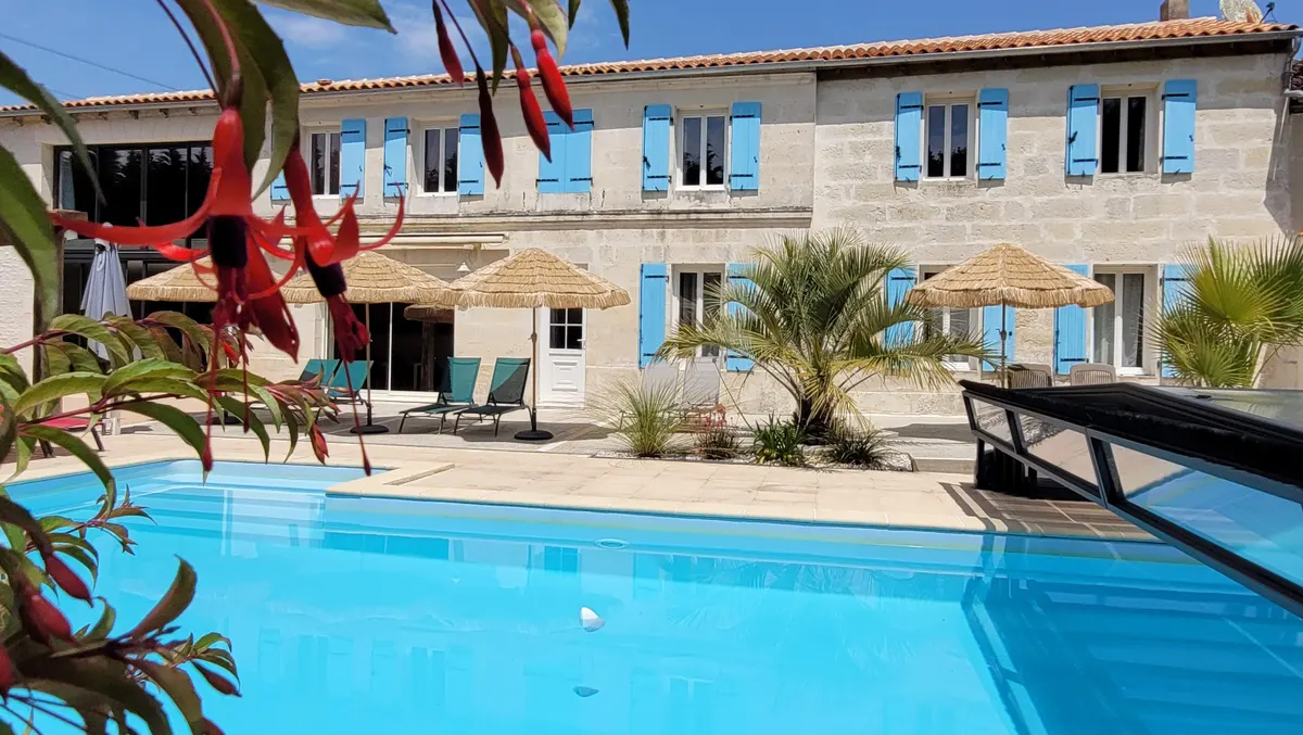 Gite 4* piscine-parking-calme